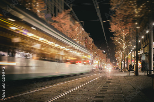 mannheim, strassenbahn, planken, innenstadt,time exposure, city, light, tree