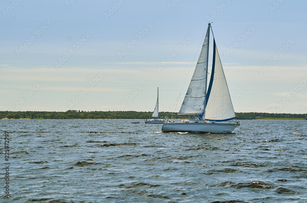 Sailboat on lake Champlain 289