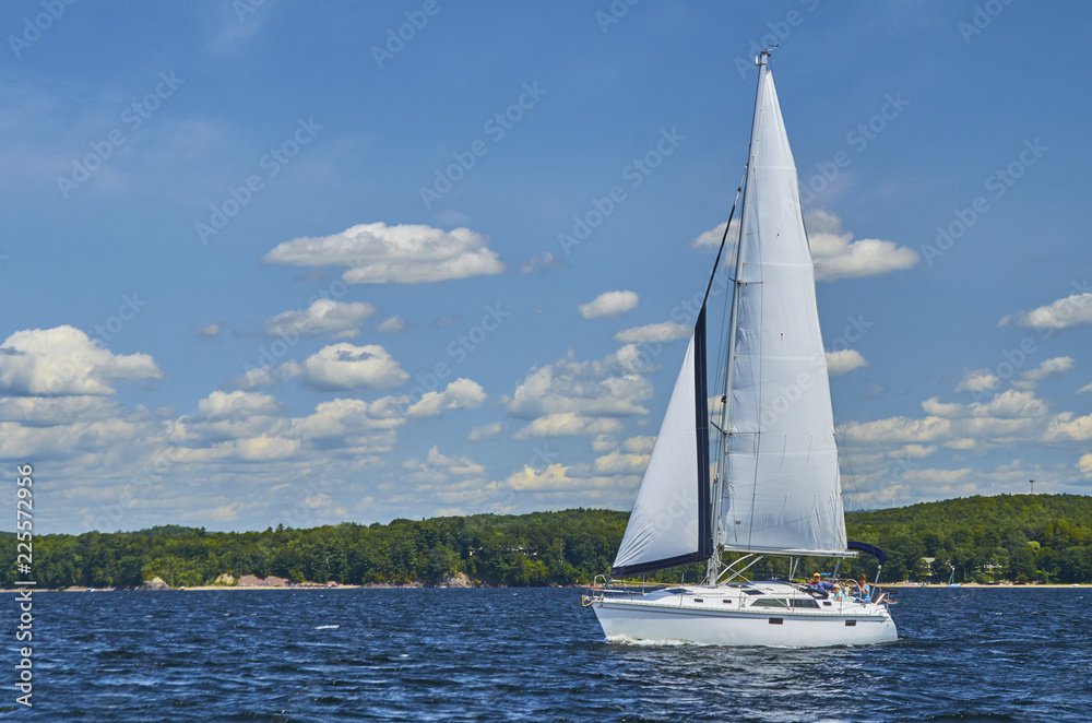 Sailboat on lake Champlain 312