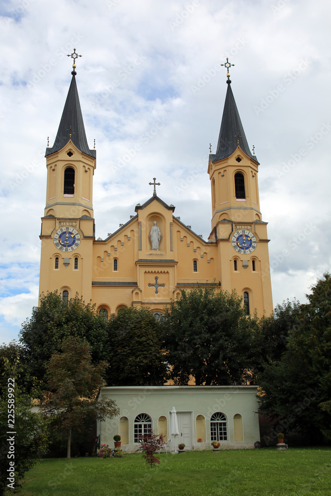 Pfarrkirche Maria Himmelfahrt Bruneck
