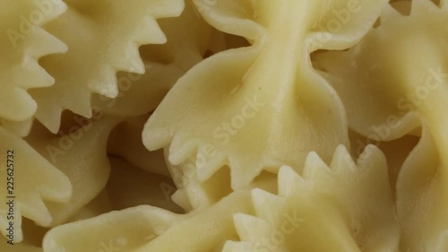 Pasta a forma di farfalle 