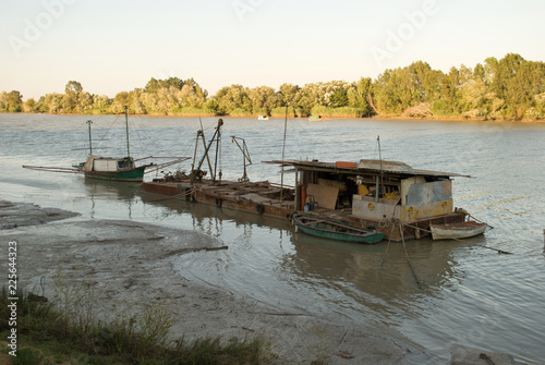 a floating workshop on the river Guadalquivir