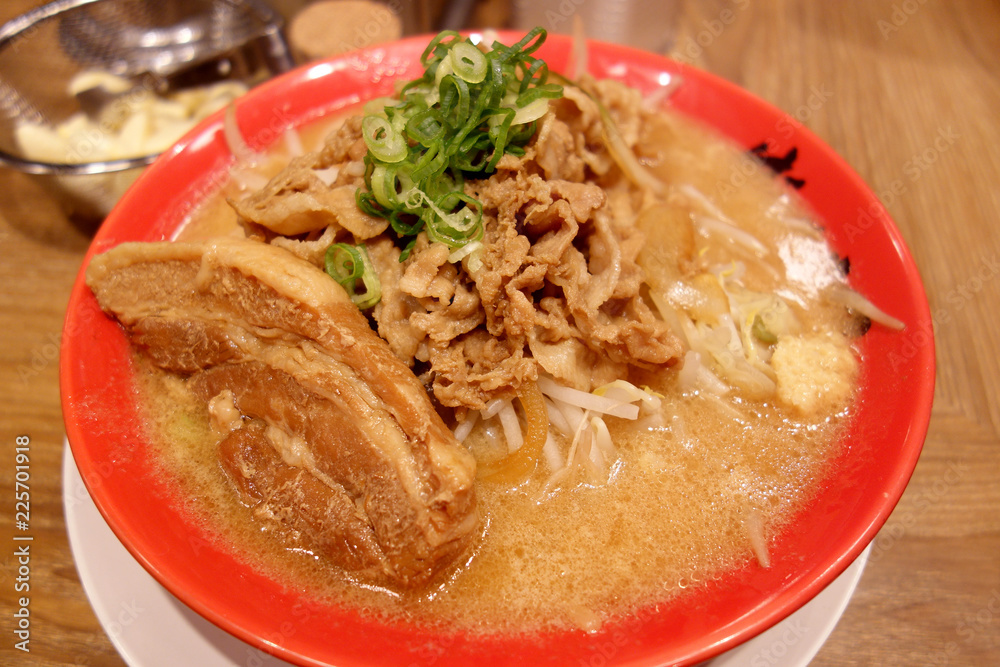 ラーメン ラーメン