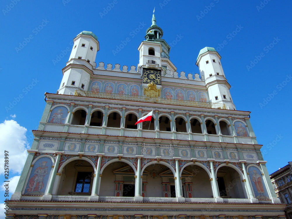 Ratusz w Poznaniu, fasada renesansowego budynku stojący na poznańskim Starym Rynku, pełniący niegdyś funkcję ratusza Ratusz w Poznaniu, fasada renesansowego budynku stojący na poznańskim Starym Rynku, pełniący niegdyś funkcję ratusza
