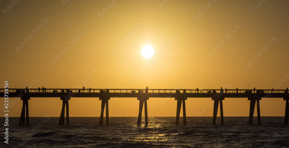 Fototapeta premium Fishing pier on Gulf Coast