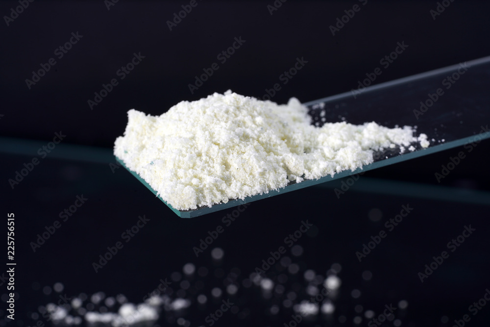Potassium hexacyanoferrate is used in chemistry lessons to grow red, monoclinic crystals.
Potassium hexacyanoferrate is used in chemistry lessons to grow red, monoclinic crystals.