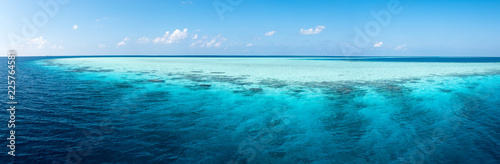 Maldives - Panorama d'un atoll photo