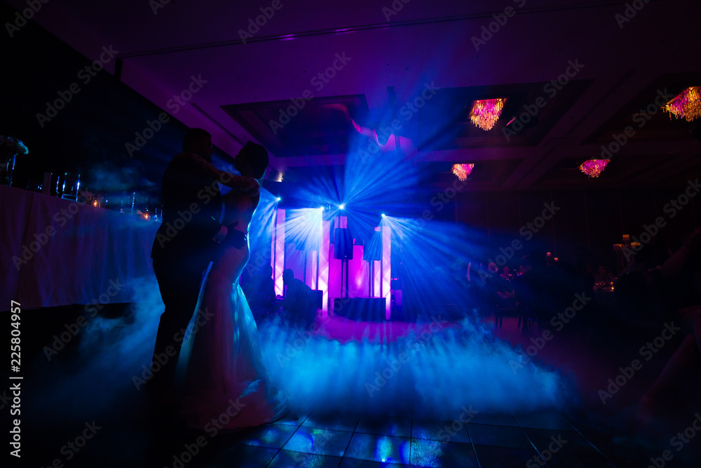 Fototapeta dance in neon light