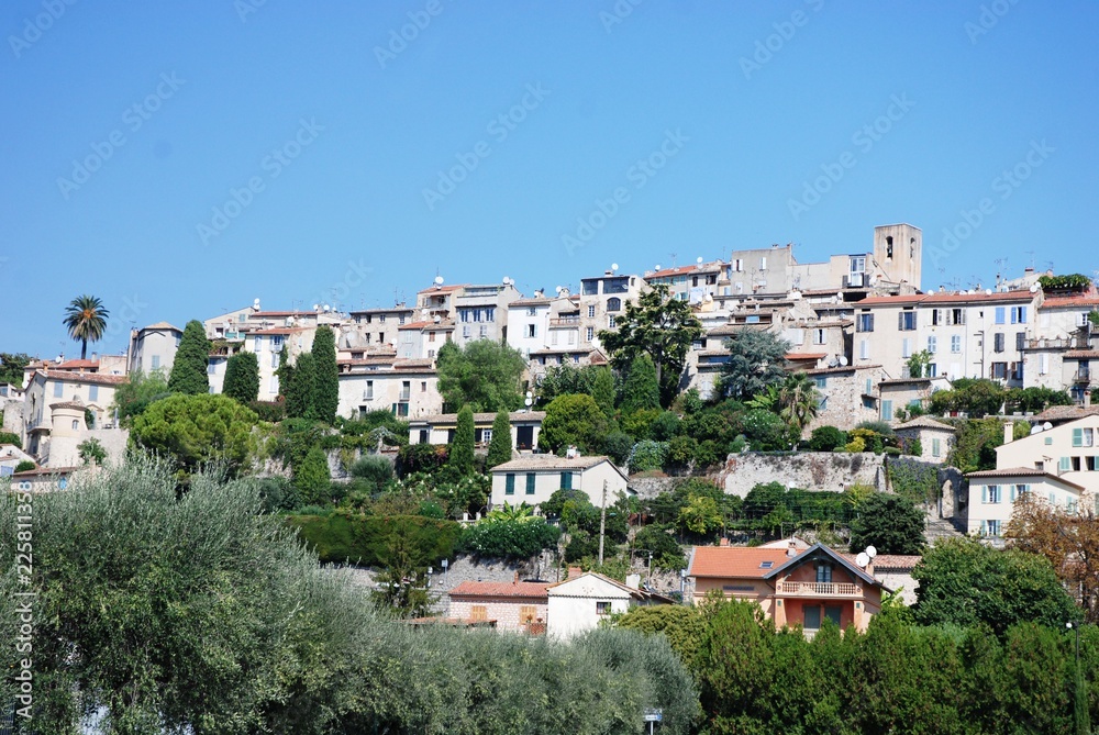 Vieux village de Biot (Alpes-Maritimes- Midi de la France) Vieux village de Biot (Alpes-Maritimes- Midi de la France)