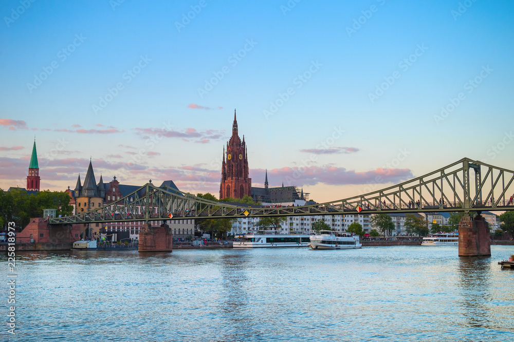 Frankfurt Cathedral cityscape river bridge