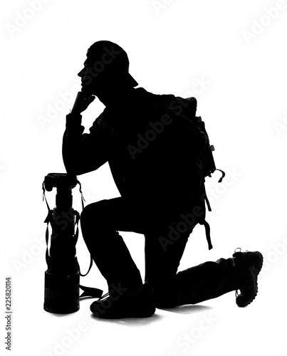 Photographe Animalier Silhouette Trepier Zoom Teleobjectif Baroudeur Nature Sac A Dos Casquette Photographier Animaux Appareil Photo Stock Photo Adobe Stock Photographe Animalier Silhouette Trepier Zoom Teleobjectif Baroudeur Nature Sac A Dos Casquette Photographier Animaux Appareil Photo Stock Photo Adobe Stock