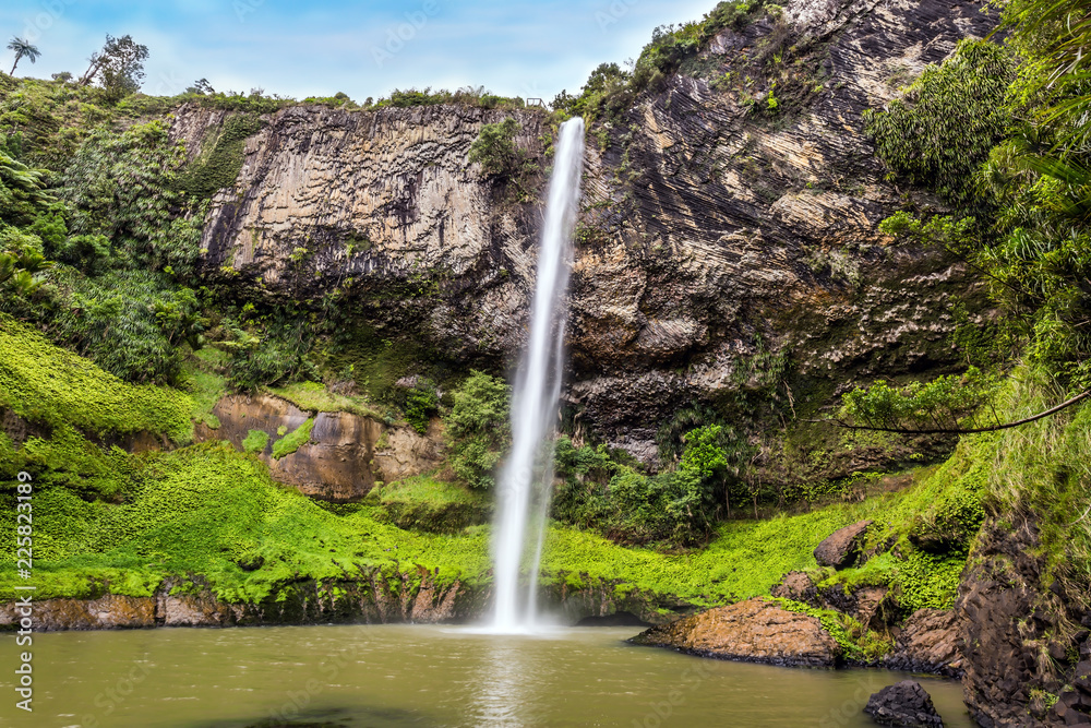 Fototapeta premium High and thin waterfall Bridalveil Fall