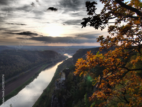 Blick auf die Elbe in der sächsischen Schweiz photo