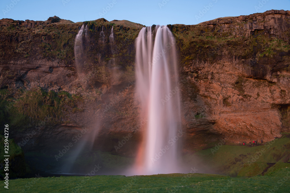 Obraz premium Iceland waterfall Seljalandsfoss at Sunset