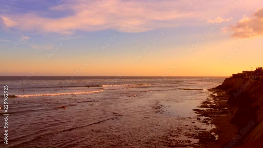 Santa Cruz, Pleasure Point, on the northern Monterey Bay in Santa Cruz County, California, USA, a world renowned surf location Santa Cruz, Pleasure Point, on the northern Monterey Bay in Santa Cruz County, California, USA, a world renowned surf location