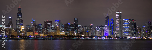 Canvas Print Chicago Skyline Night with lake