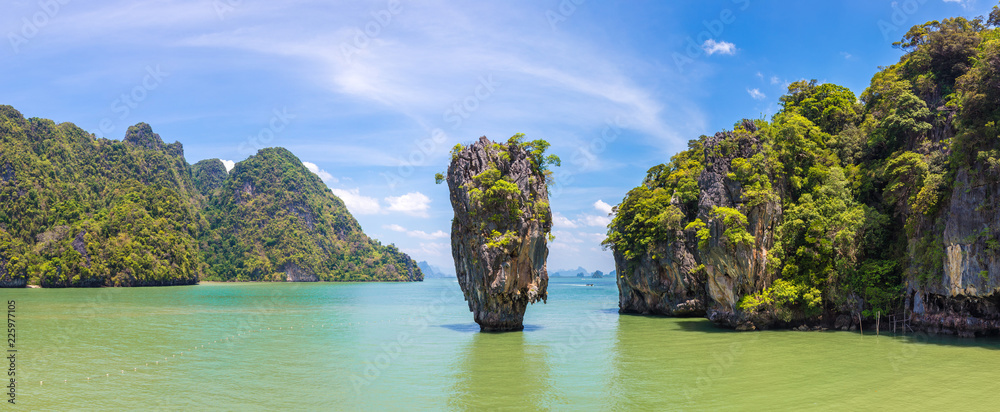 Fototapeta premium James Bond Island in Thailand