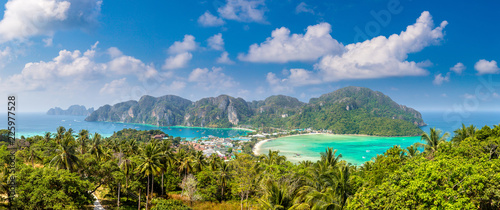 Phi Phi Don island, Thailand © Sergii Figurnyi