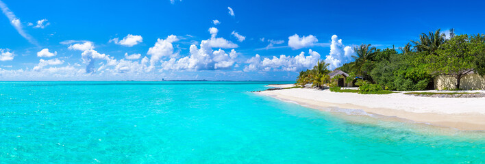 Keuken achterwand Turquoise Tropical beach in the Maldives  © Sergii Figurnyi