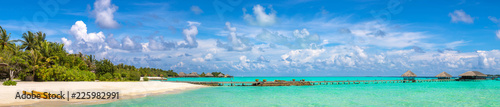 Fototapeta Naklejka Na Ścianę i Meble -  Tropical beach in the Maldives