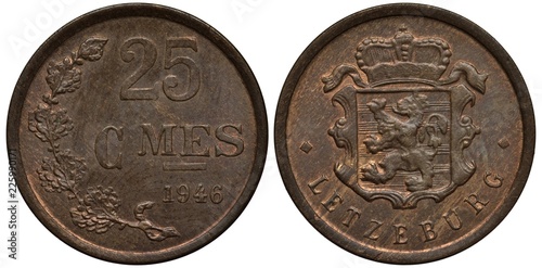 Luxembourg Luxembourgish coin 25 twenty five centimes 1946, oak sprig left to value and date, crowned shield with lion flanked by diamonds, country name below, bronze, photo