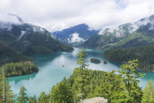 Fototapeta Naklejka Na Ścianę i Meble -  Diablo Lake, North Cascades National Park, Washington, USA