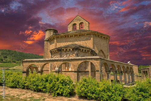 Obraz na płótnie Hermitage of Santa Maria de Eunate in Navarra w salonie
