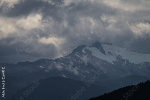 Berg und Wolken in Alaska © Marcel