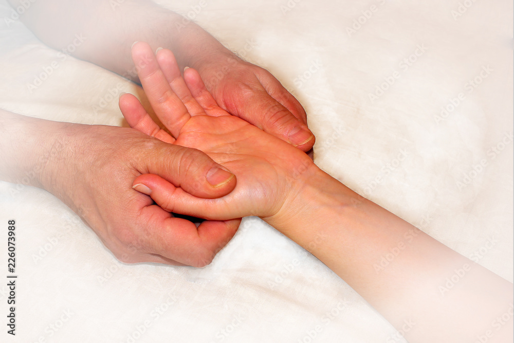 massage female hands, female hands masseur, patient health, vignette massage female hands, female hands masseur, patient health, vignette