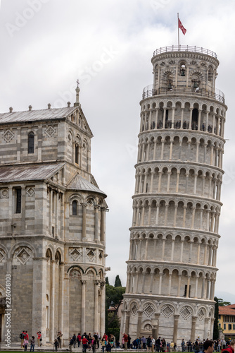 leaning tower of pisa