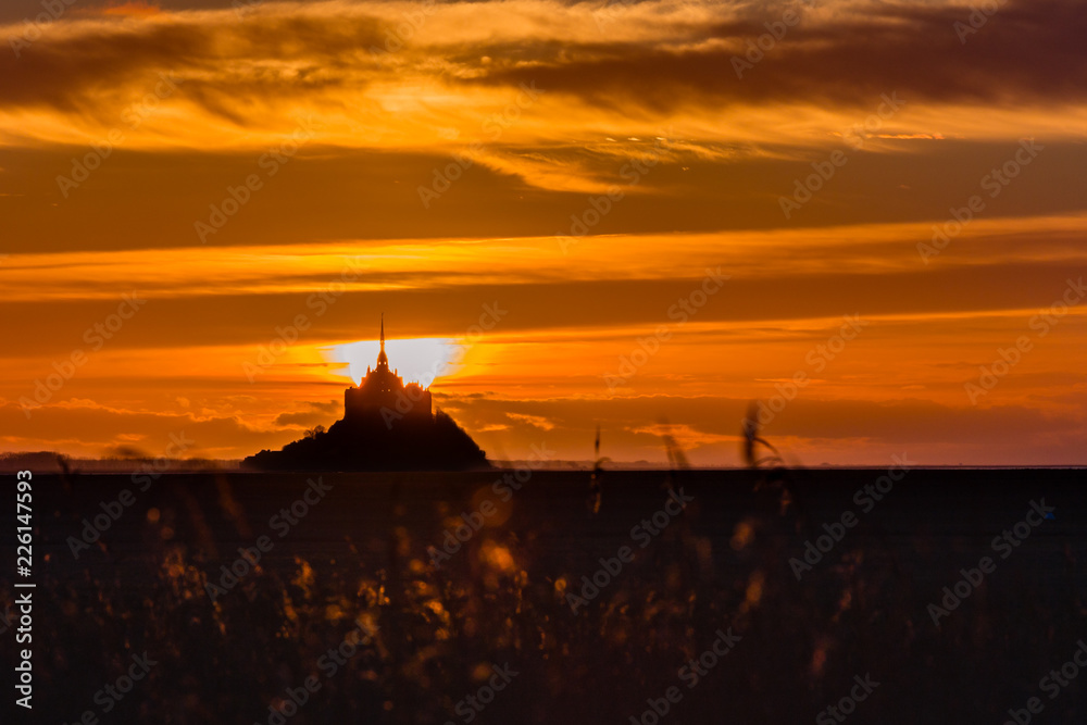 coucher de soleil sur le Mont Saint Michel