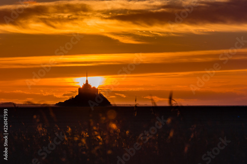 coucher de soleil sur le Mont Saint Michel