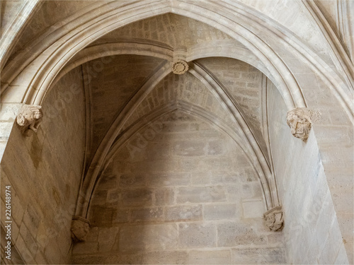 L'intérieur du collèges des Bernardins avec ses voûtes gothiques à Paris