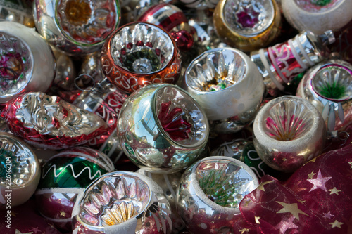 Schöne alte Christbaumkugeln aus Lauscha, Handarbeit photo