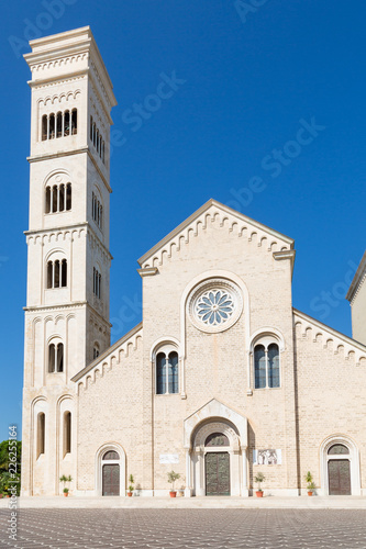 Cuadro en lienzo Church of Sant Agostino in Bisceglie, Puglia