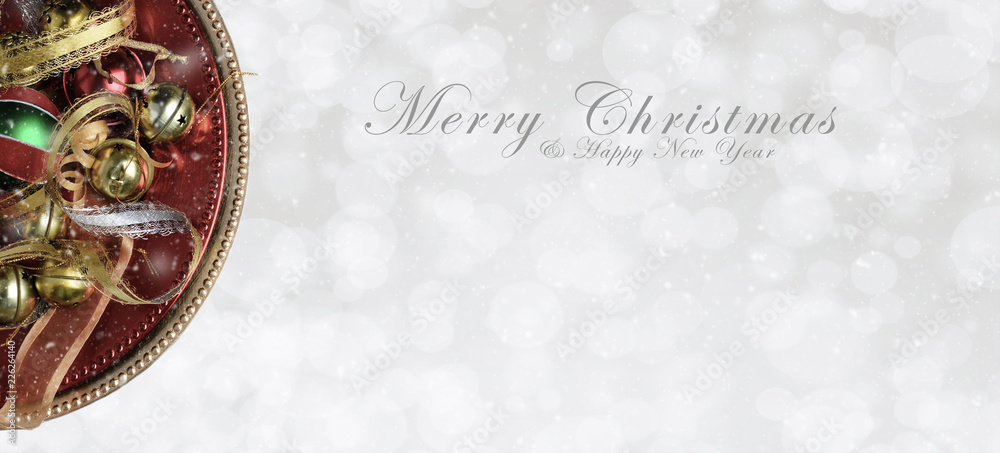 Fototapeta premium Christmas decorations on a red charger