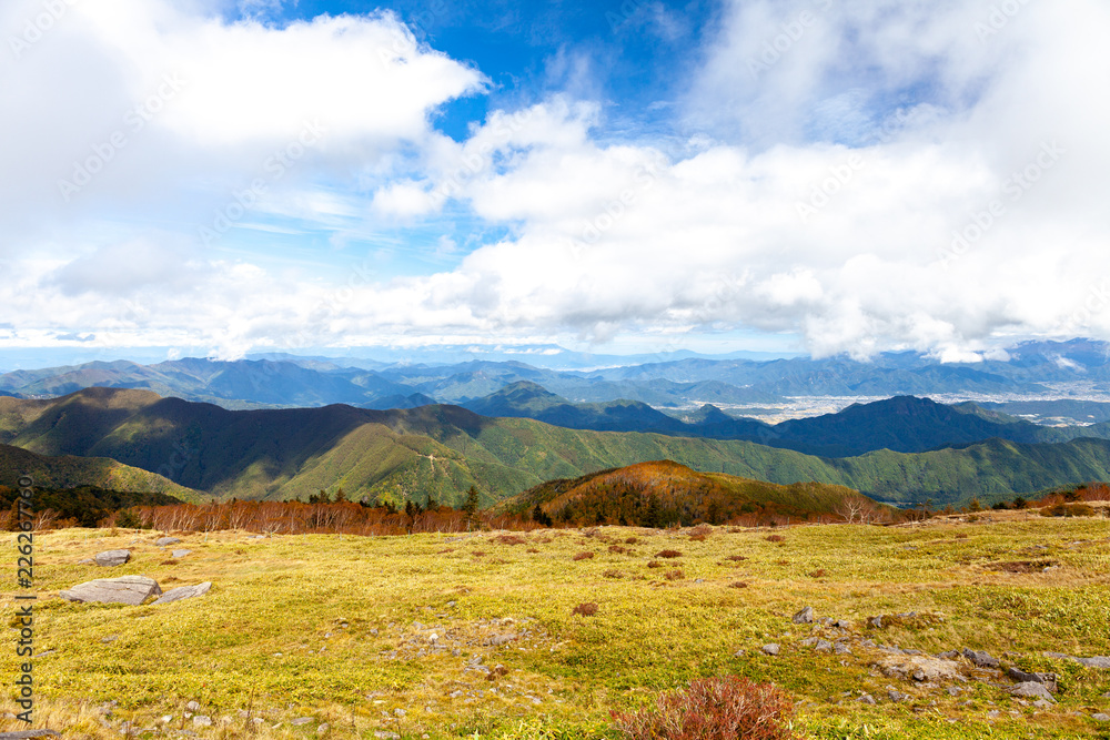 日本　美しい　高山　散歩　秋　色　解放