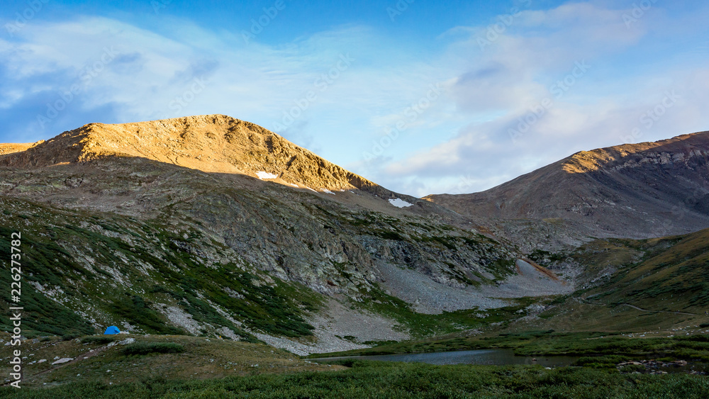 Obraz premium Hiking Mt. Democrat