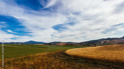 Fields and hills of Tuscany, Italy © Mark Zhu