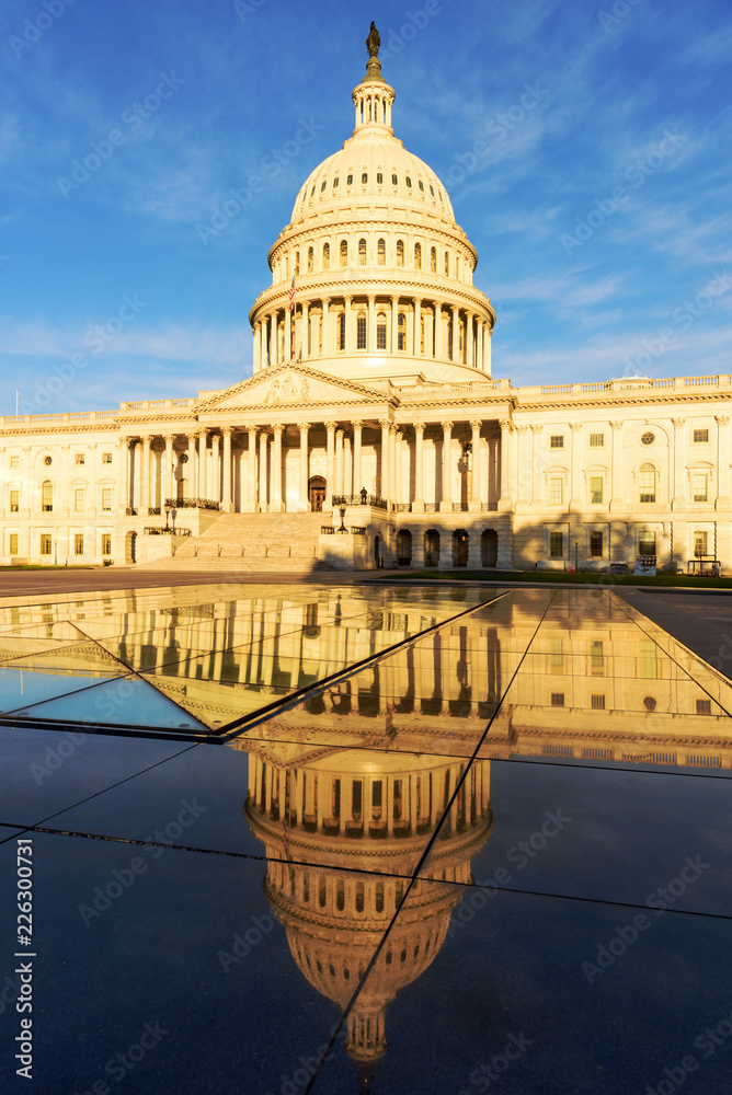 Fototapeta premium The United States Capitol building at Sunrise with the reflection, Washington DC< USA
