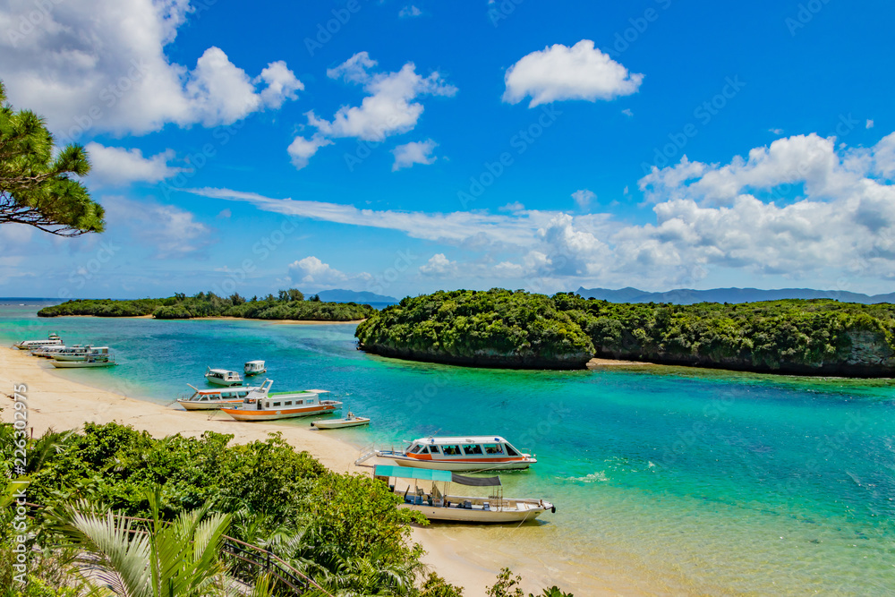 沖縄石垣島　川平湾