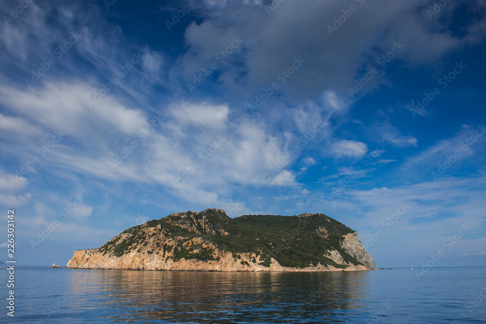 Veduta panoramica dell'isola di Zannone in Lazio