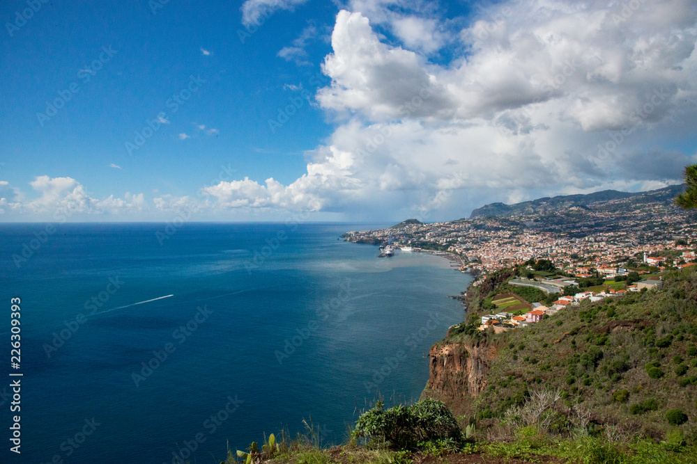  Blick auf Funchal; Madeira; Portugal