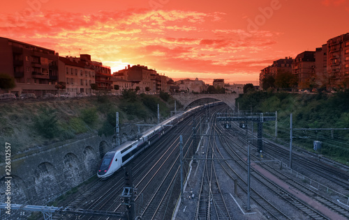 Obraz Pociąg i kolej na przedmieściach Paryża