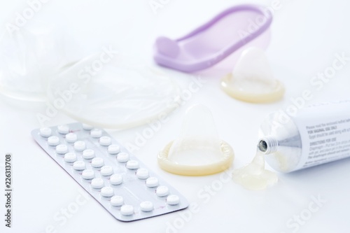 Contraception techniques photo