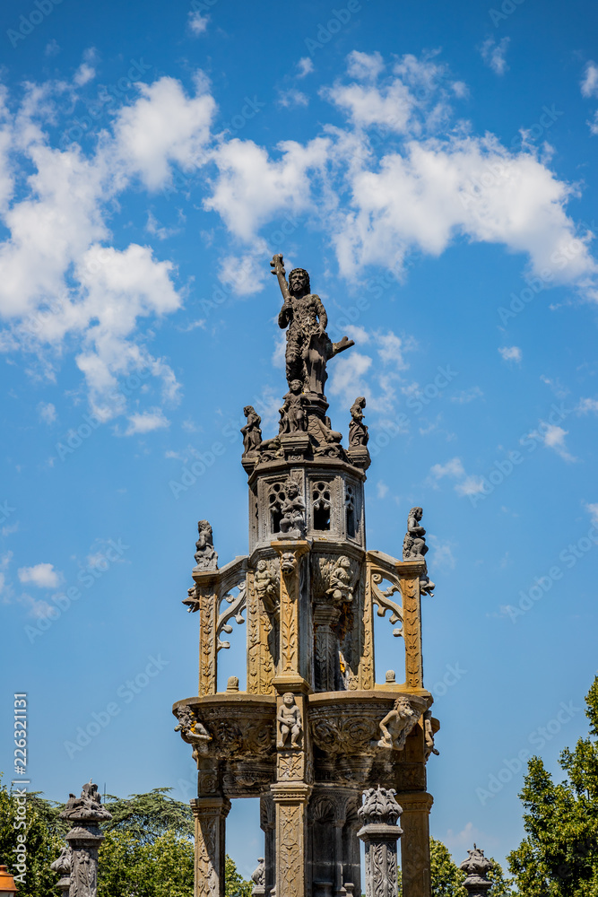 Fototapeta premium Dans les rues de Clermont-Ferrand