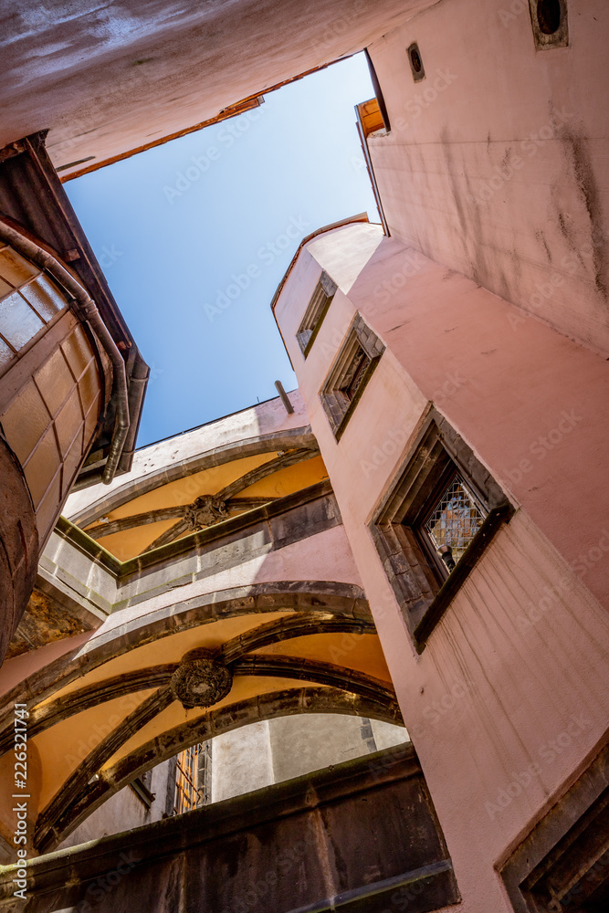 Fototapeta premium Dans les rues de Clermont-Ferrand