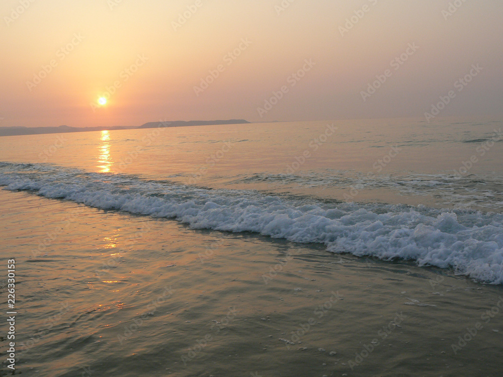 海の夕陽