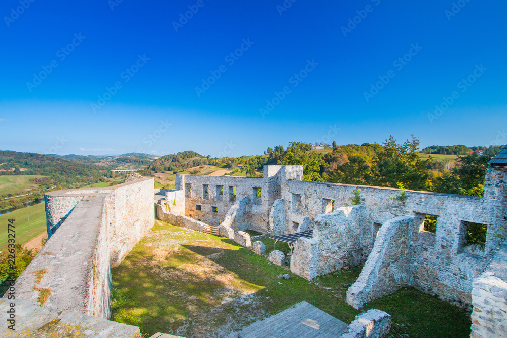     Croatia, Novigrad, Karlovac county, ruins of old medieval Frankopan fortress and countryside landscape 