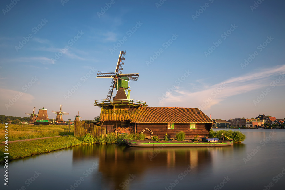 Farm houses and windmills of Zaanse Schans